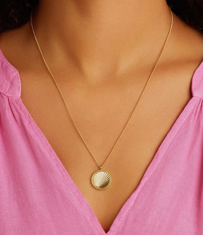 Sunny Pendant Necklace