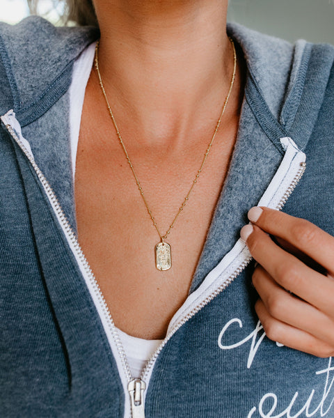 Griffin dog tag hot sale necklace